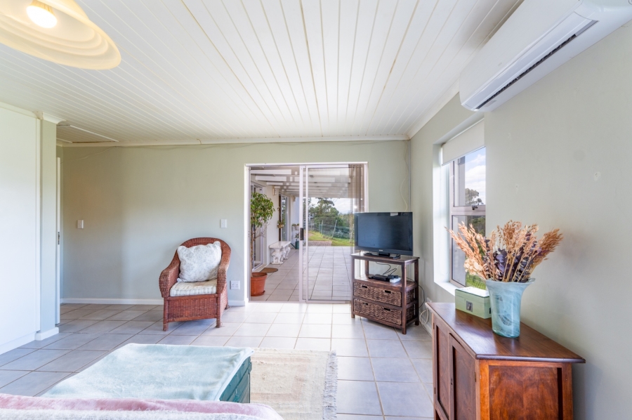 1 Bedroom Property for Sale in Napier Western Cape